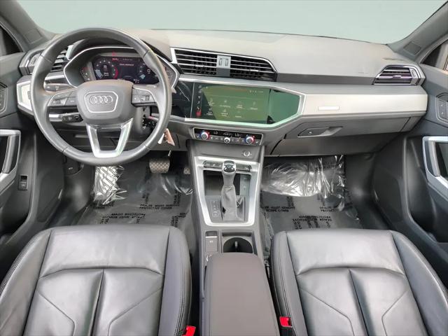 2025 Audi Q3 Premium 45 TFSI S line quattro Tiptronic