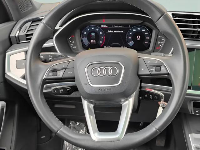 2025 Audi Q3 Premium 45 TFSI S line quattro Tiptronic