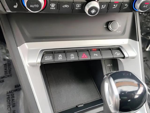 2025 Audi Q3 Premium 45 TFSI S line quattro Tiptronic