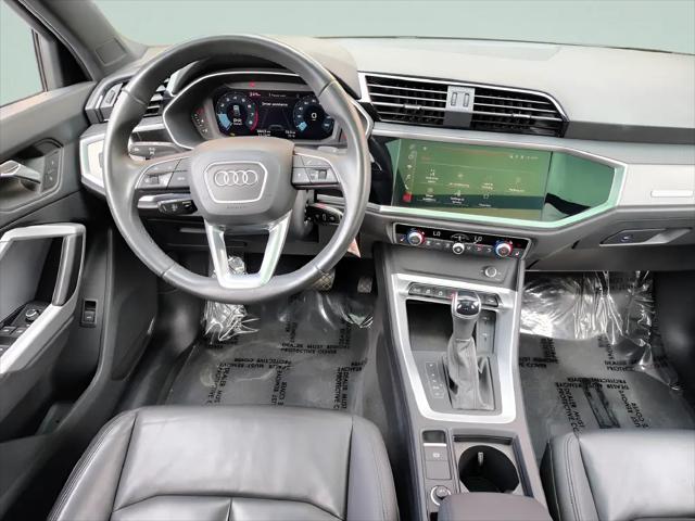 2025 Audi Q3 Premium 45 TFSI S line quattro Tiptronic