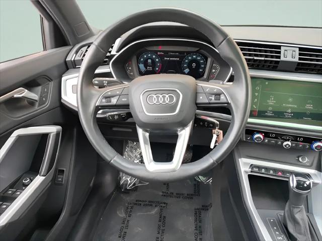 2025 Audi Q3 Premium 45 TFSI S line quattro Tiptronic