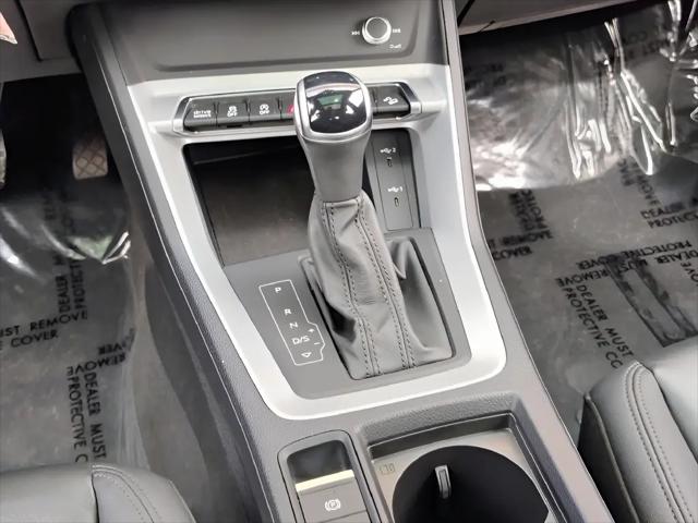 2025 Audi Q3 Premium 45 TFSI S line quattro Tiptronic