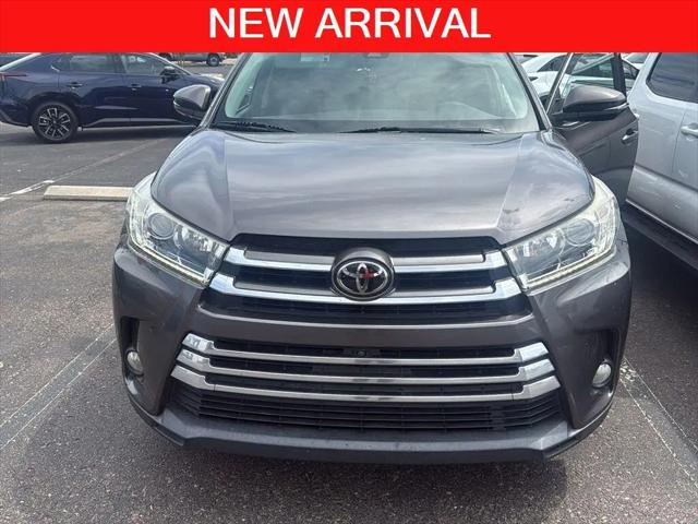 2017 Toyota Highlander Limited for sale in Mesa, AZ