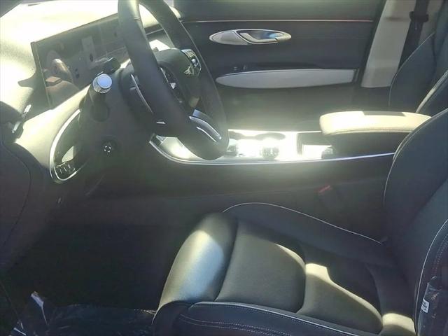 2027 Genesis GV70 2.5T Advanced