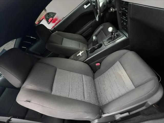 2007 Ford Mustang V6 Deluxe