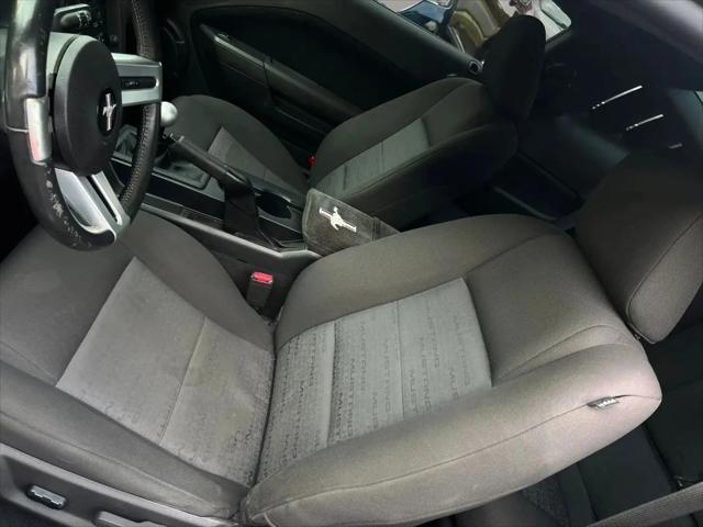 2007 Ford Mustang V6 Deluxe