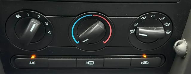 2007 Ford Mustang V6 Deluxe