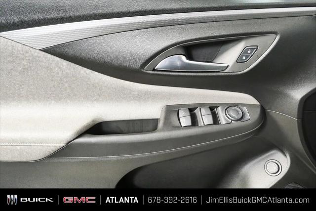 2026 Buick NV Avenir FWD