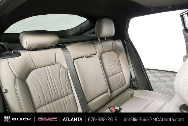 2026 Buick NV Avenir FWD