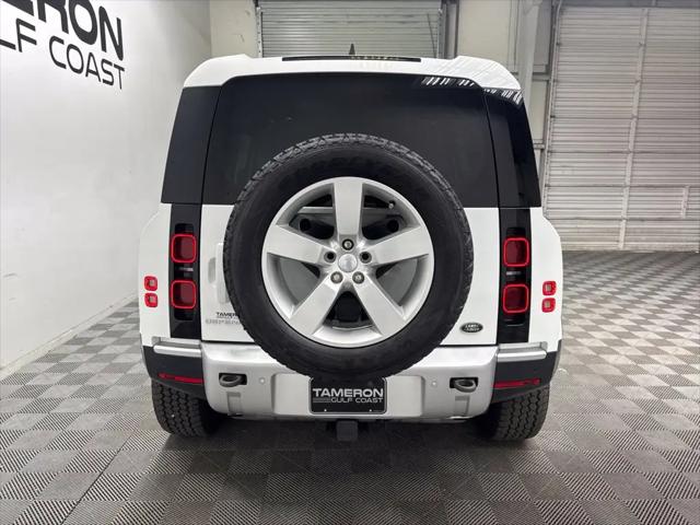 2023 Land Rover Defender 110 SE