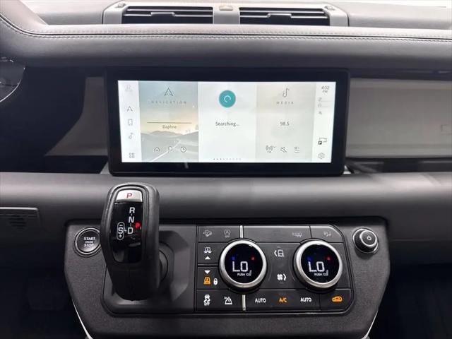 2023 Land Rover Defender 110 SE
