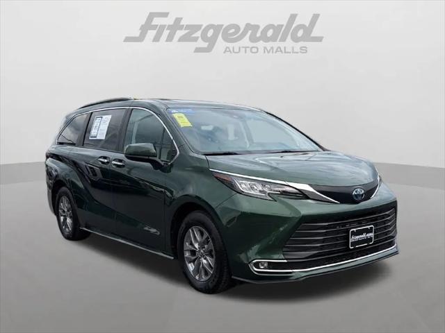 2023 Toyota Sienna XLE for sale in Chambersburg, PA