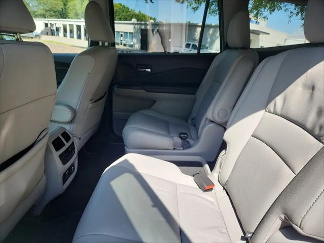 2021 Honda Pilot Touring 7-Passenger