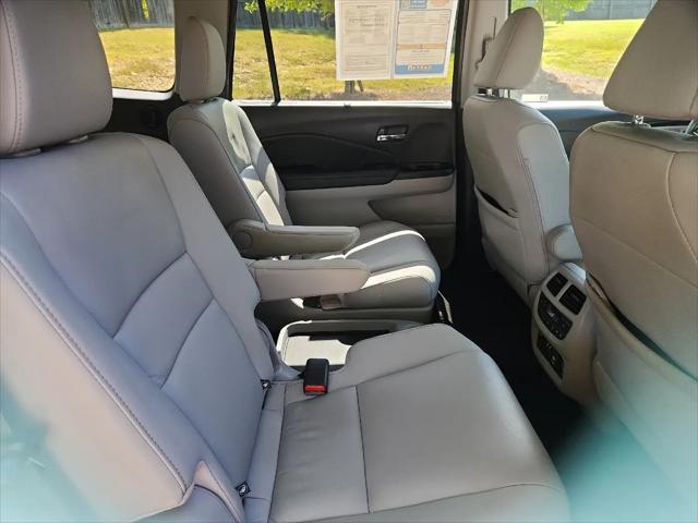 2021 Honda Pilot Touring 7-Passenger
