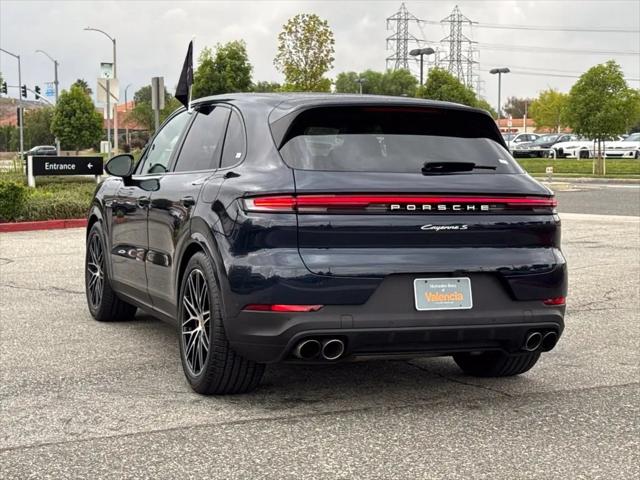 2024 Porsche Cayenne E-Hybrid S