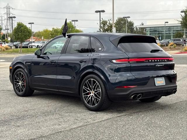 2024 Porsche Cayenne E-Hybrid S