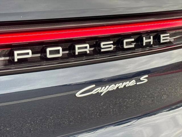 2024 Porsche Cayenne E-Hybrid S