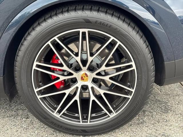 2024 Porsche Cayenne E-Hybrid S