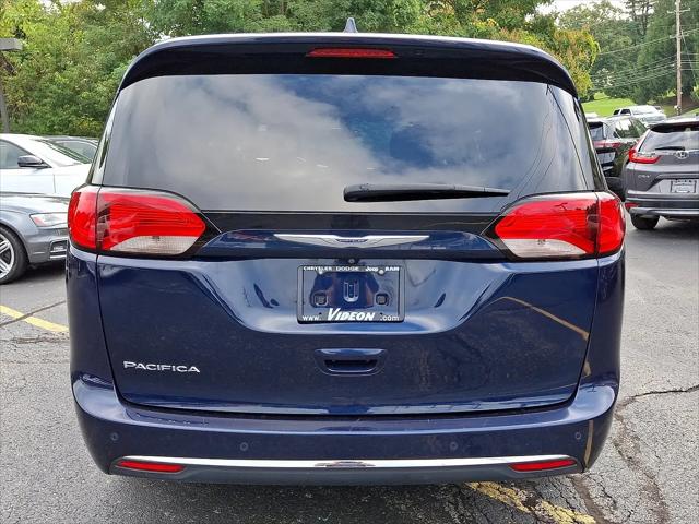 2020 Chrysler Pacifica Touring