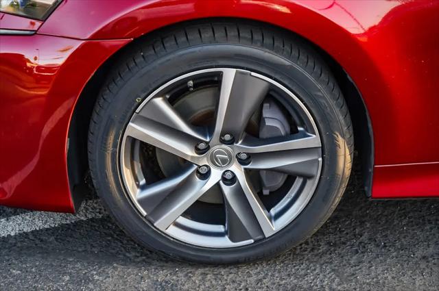 2016 Lexus GS 200t GS 200t