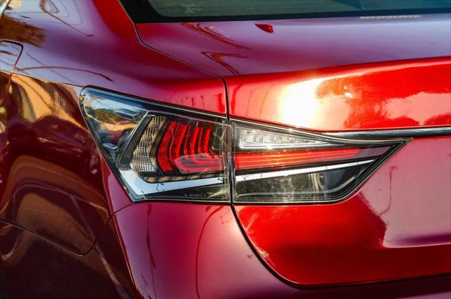 2016 Lexus GS 200t GS 200t