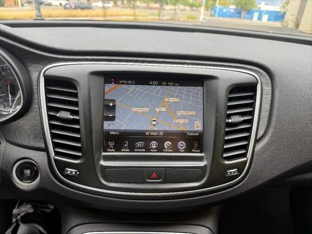 2016 Chrysler 200 Limited