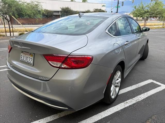 2016 Chrysler 200 Limited