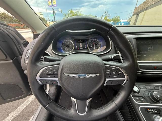 2016 Chrysler 200 Limited