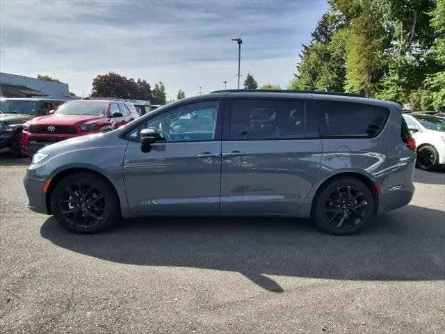 2025 Chrysler Pacifica Limited
