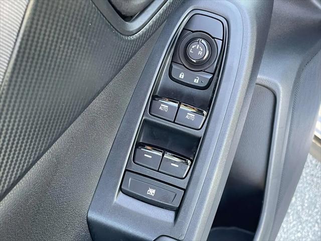 2025 Subaru Crosstrek 2.0i