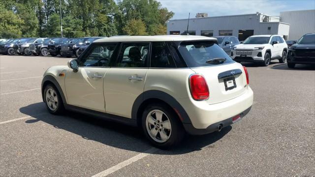 2016 MINI Hardtop Cooper
