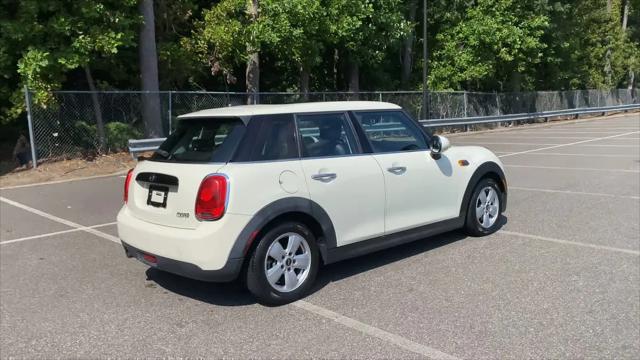 2016 MINI Hardtop Cooper