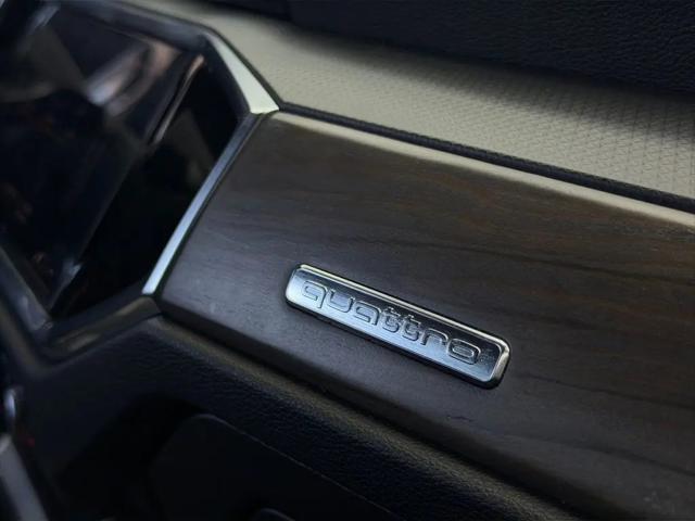 2020 Audi Q3 Premium Plus 45 TFSI quattro Tiptronic