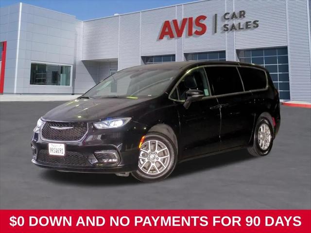 2025 Chrysler Pacifica Select for sale in Glendale, CA