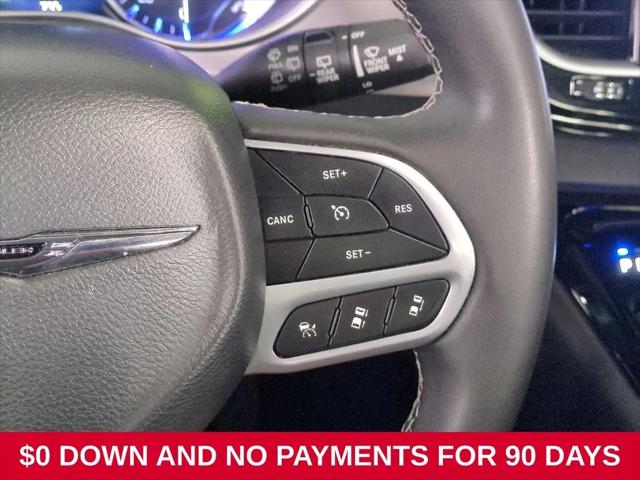 2025 Chrysler Pacifica Select