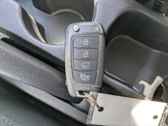 2022 Hyundai Accent SE