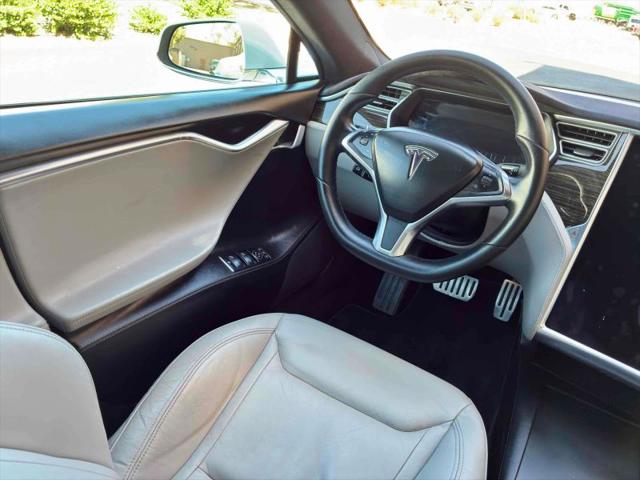 2016 Tesla Model S 90D