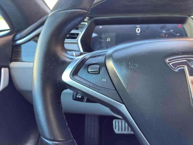 2016 Tesla Model S 90D