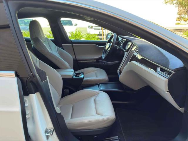 2016 Tesla Model S 90D