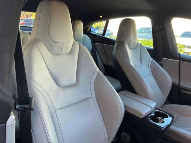 2016 Tesla Model S 90D