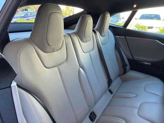 2016 Tesla Model S 90D