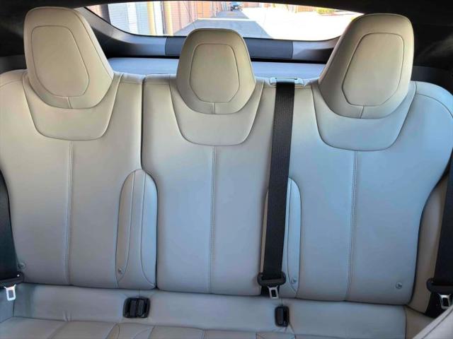 2016 Tesla Model S 90D