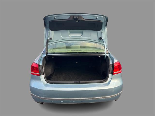 2012 Volkswagen Passat 2.0L TDI SEL Premium