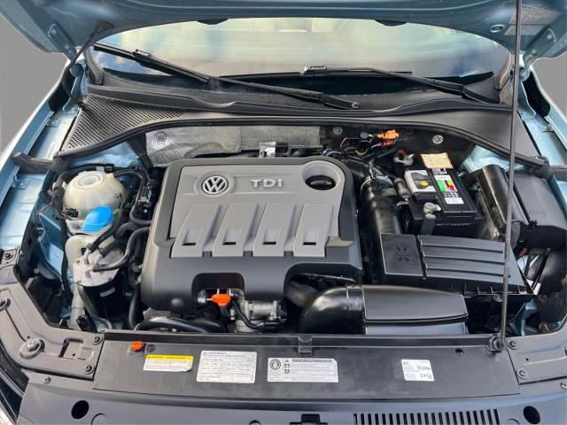 2012 Volkswagen Passat 2.0L TDI SEL Premium