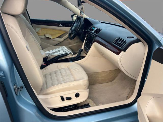 2012 Volkswagen Passat 2.0L TDI SEL Premium
