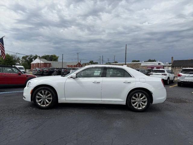 2017 Chrysler 300 Limited AWD