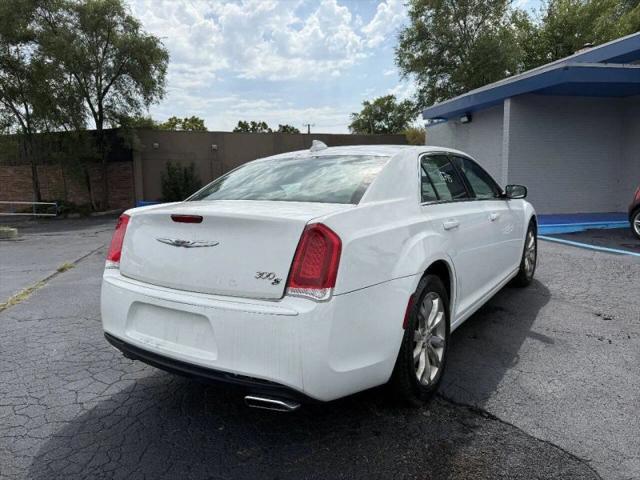 2017 Chrysler 300 Limited AWD