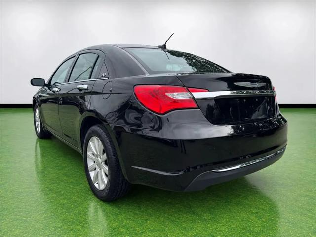 2012 Chrysler 200 Touring