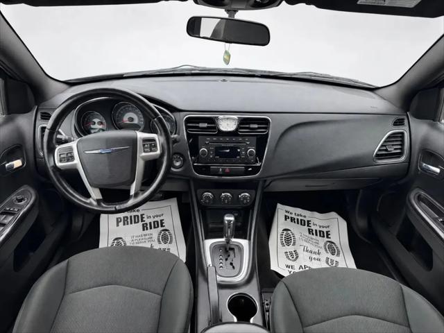2012 Chrysler 200 Touring