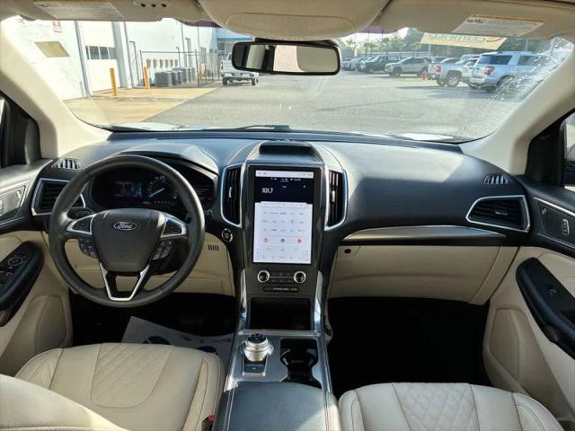 2023 Ford Edge Titanium